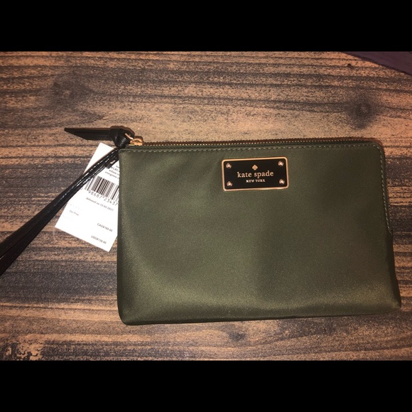 NWT!! kate spade olive clutch! - Picture 1 of 6